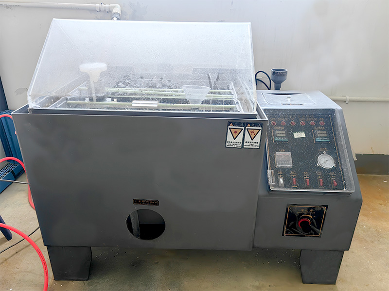 Machine d'essai au brouillard salin