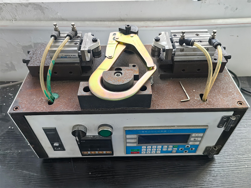 Machine d'essai de fatigue de ressort